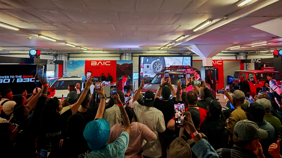 閃耀FOM丨北汽南非全新車型B30領(lǐng)銜亮相2025約翰內(nèi)斯堡國際汽車節(jié)